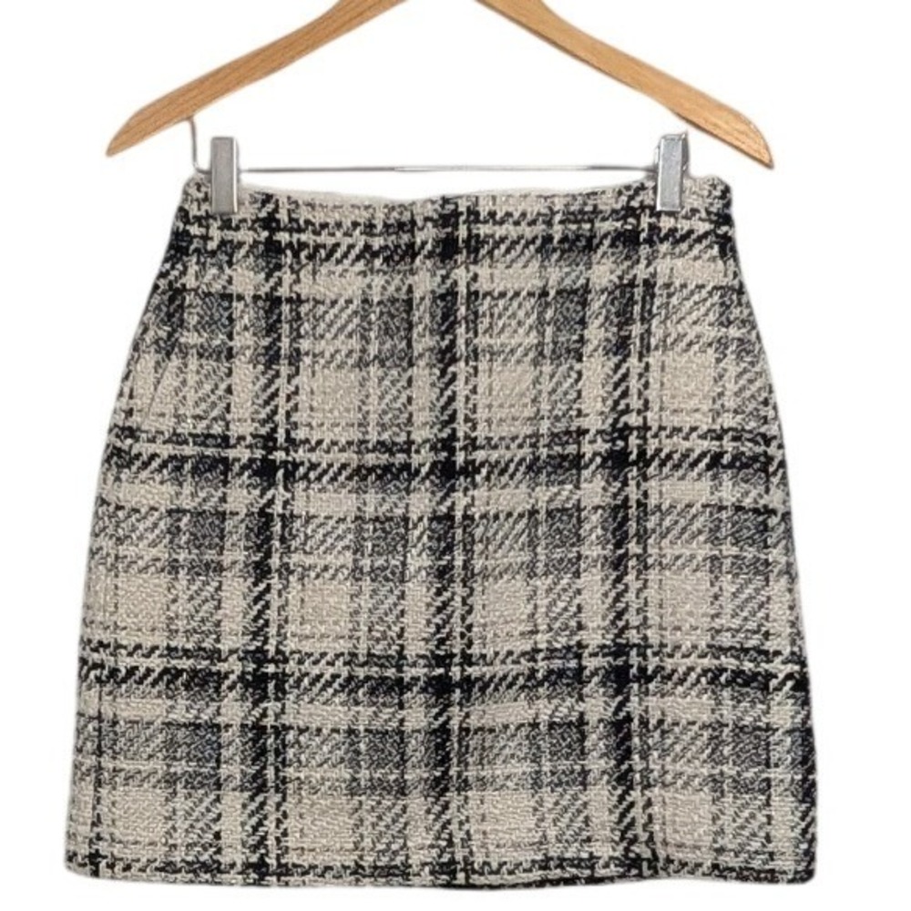 LOFT Mini Skirt White Black Plaid Boucle Wool Blend Metallic - 4 - Picture 2 of 7